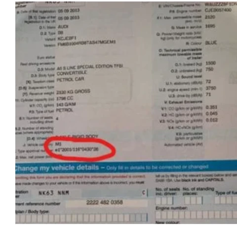 Permiso británico V5C con la contraseña de homologación