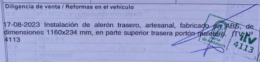 Ficha t&eacute;cnica con la reforma anotada y el sello de la ITV